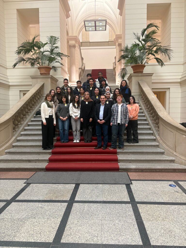 Besuch der Demokratie-AG im Abgeordnetenhaus von Berlin